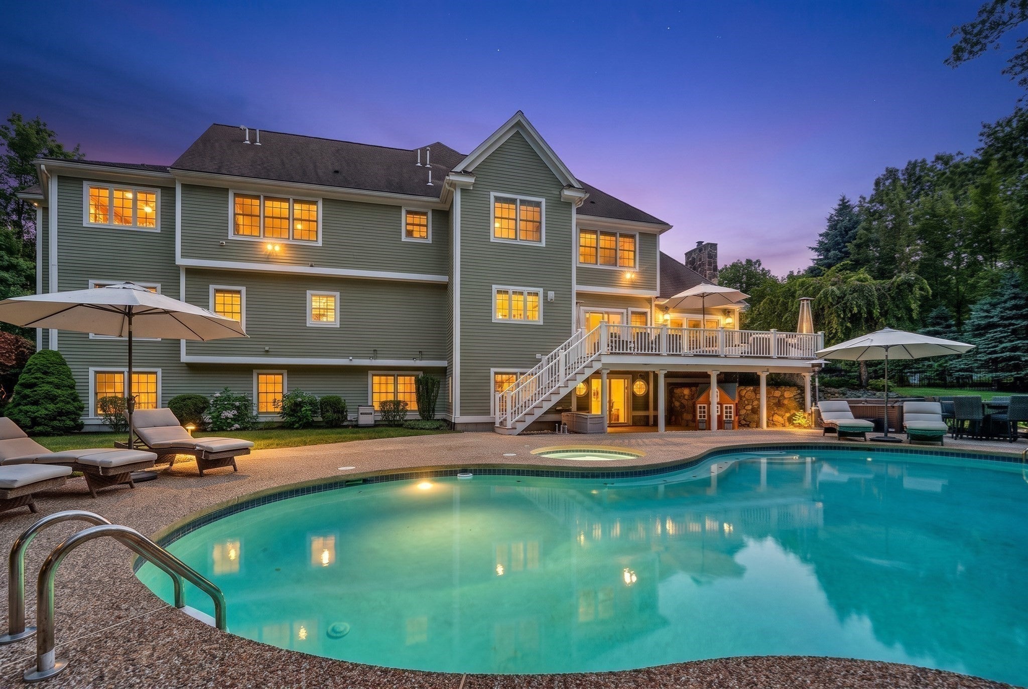 2 Goldman Cir, Bedford, MA Photo #33