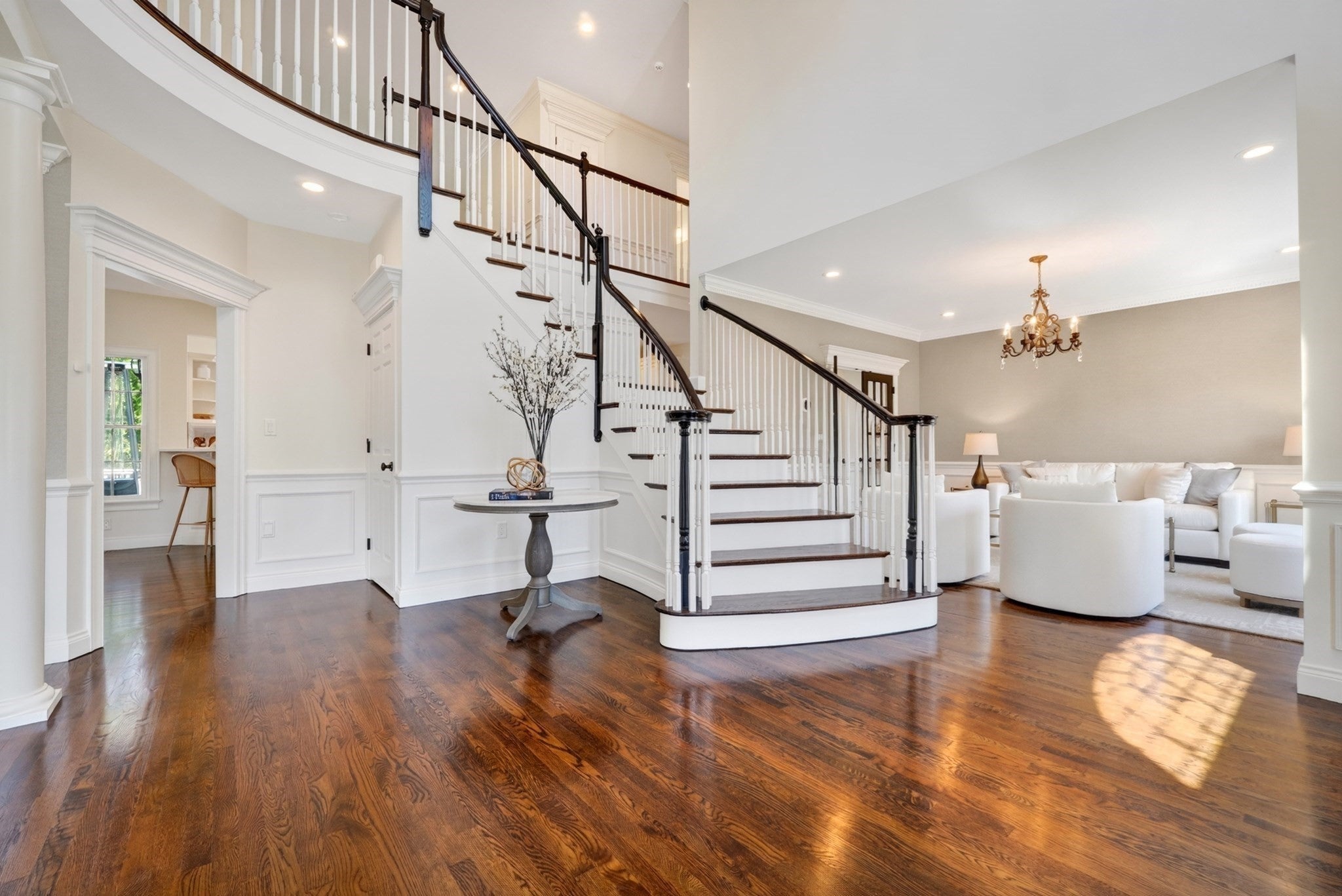 2 Goldman Cir, Bedford, MA Photo #3