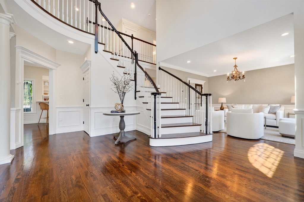 2 Goldman Cir, Bedford, MA, 2 Goldman Cir, Bedford, MA Photo #3