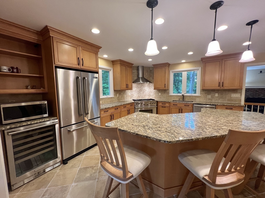 30 Lawrence Dr