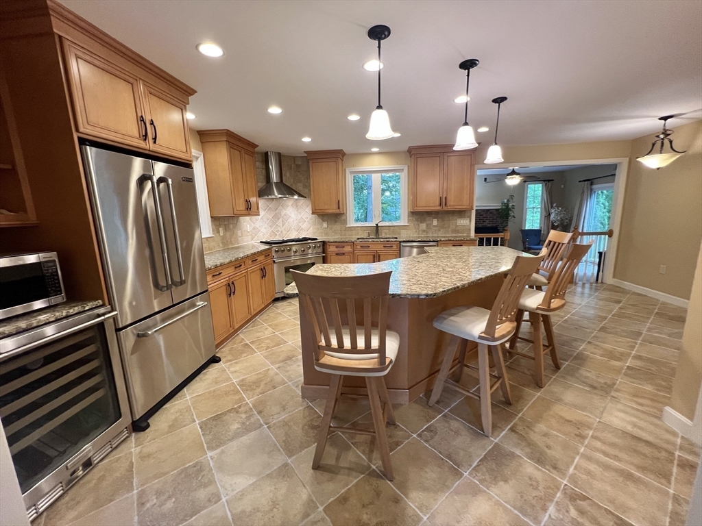 30 Lawrence Dr