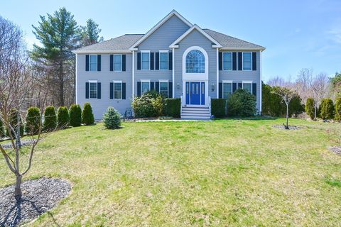 37 Vincent Road Mendon MA 01756