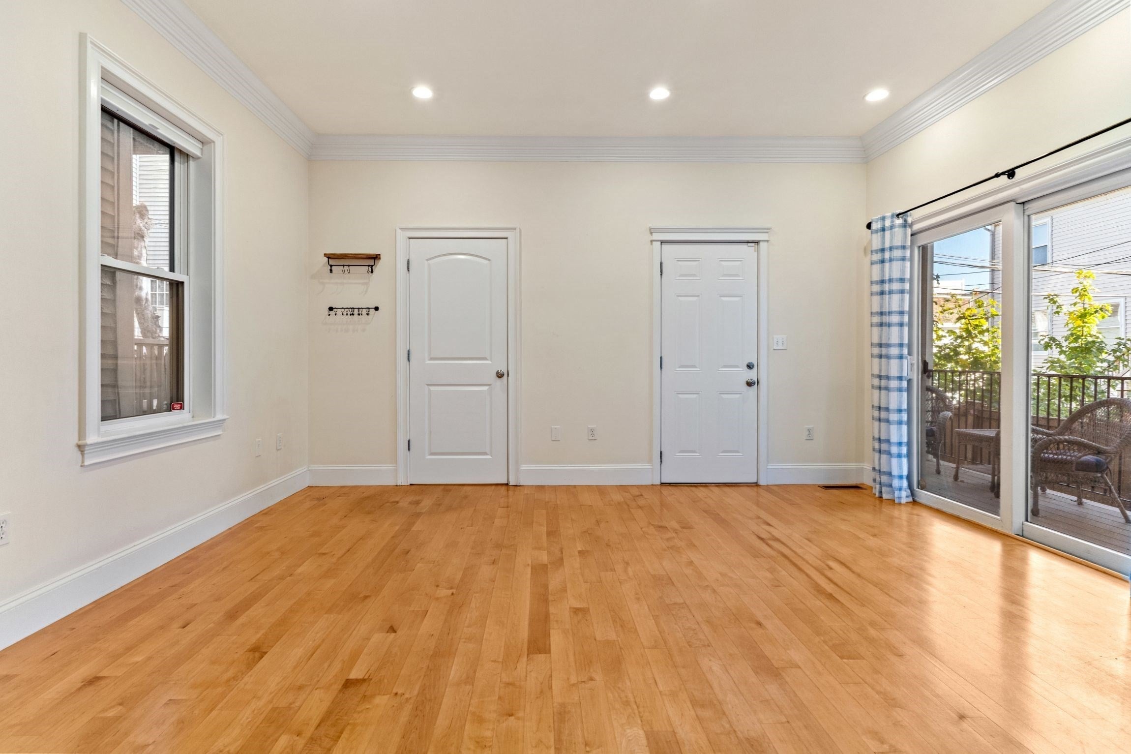 152 H Street #1, Boston, MA, 152 H Street #1, Boston, MA Photo #4