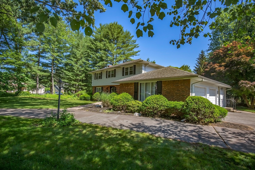 40 Wildwood Lane