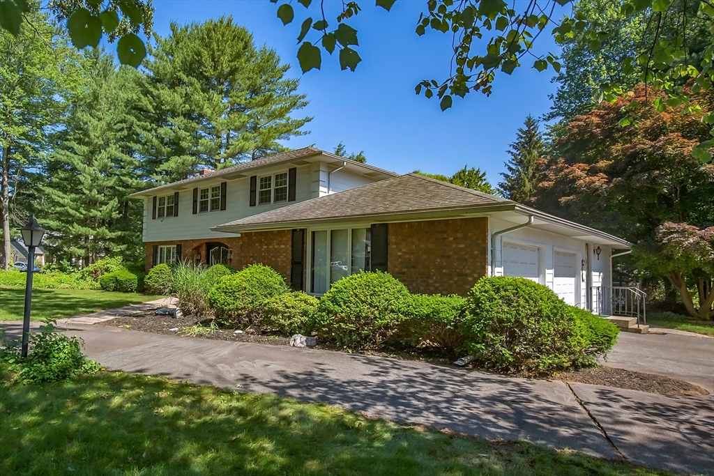 40 Wildwood Lane