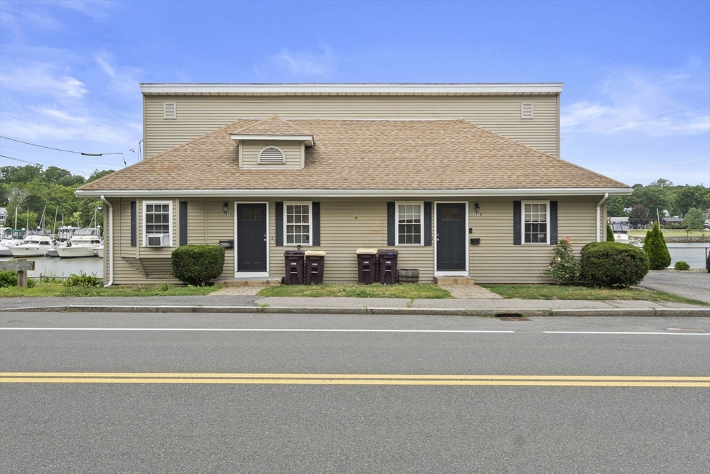 202 Commercial St
