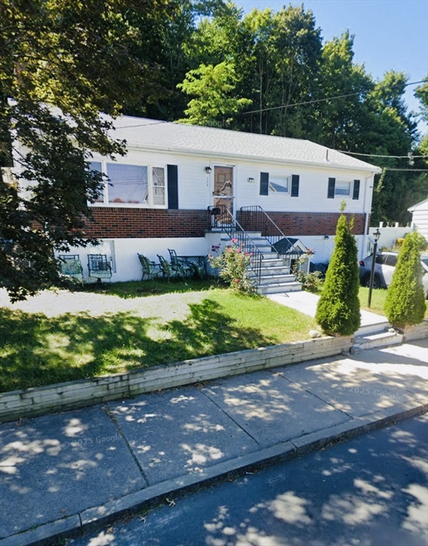 124 Cook Ave