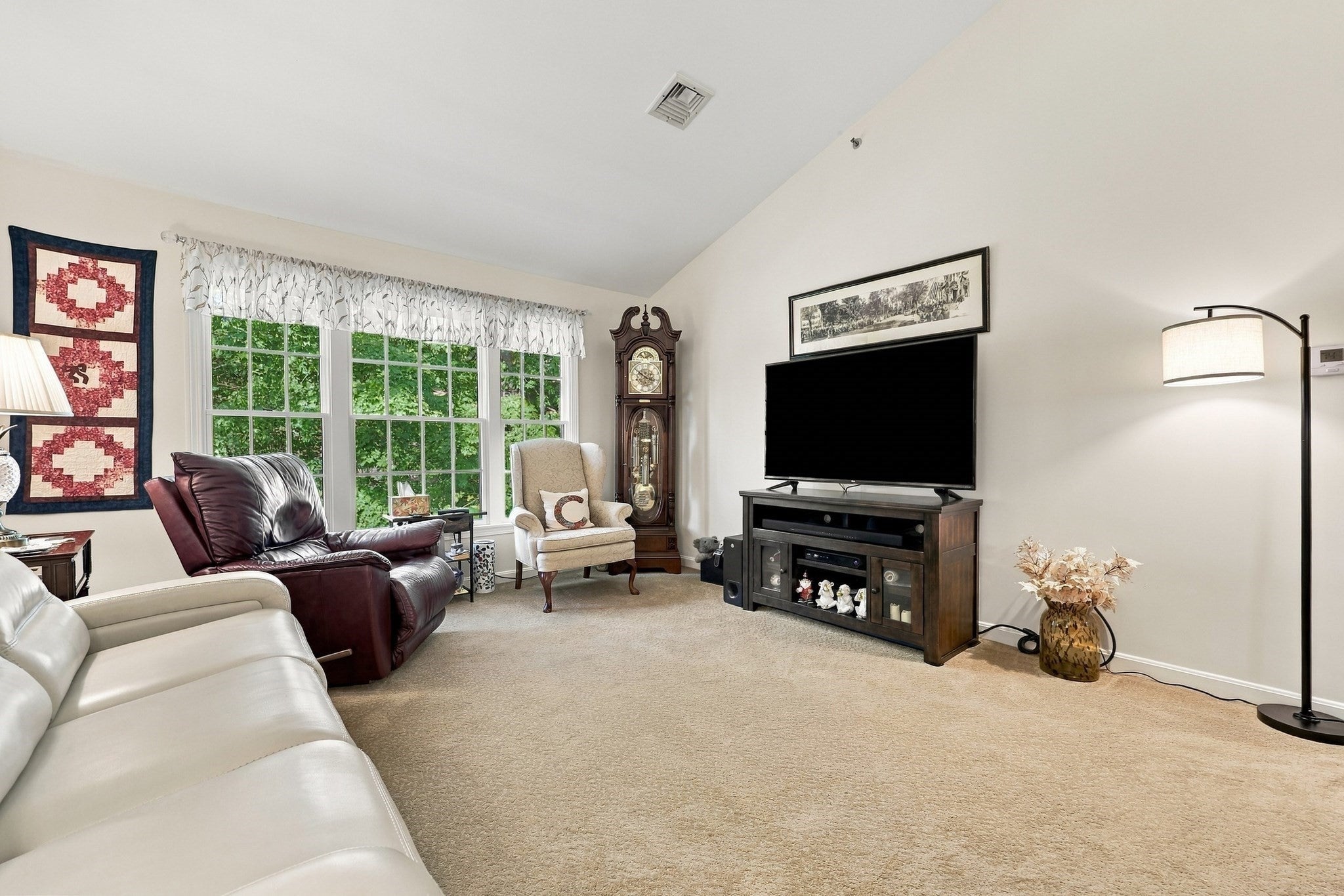 308 Old Country Rd 308