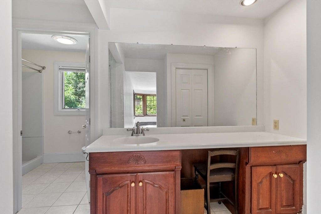 261 West St, Lunenburg, MA Photo #31