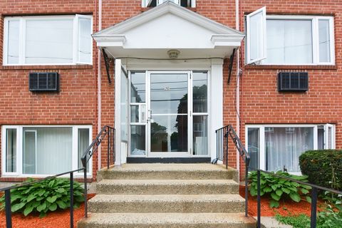 26 Carey Ave 8 Watertown MA 02472