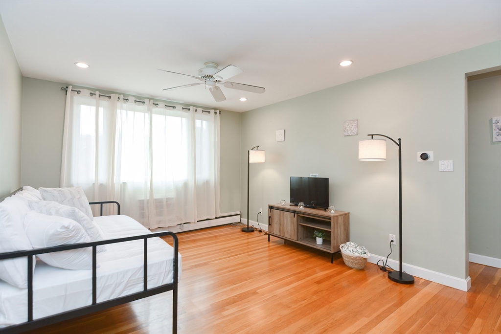 26 Carey Ave 8
