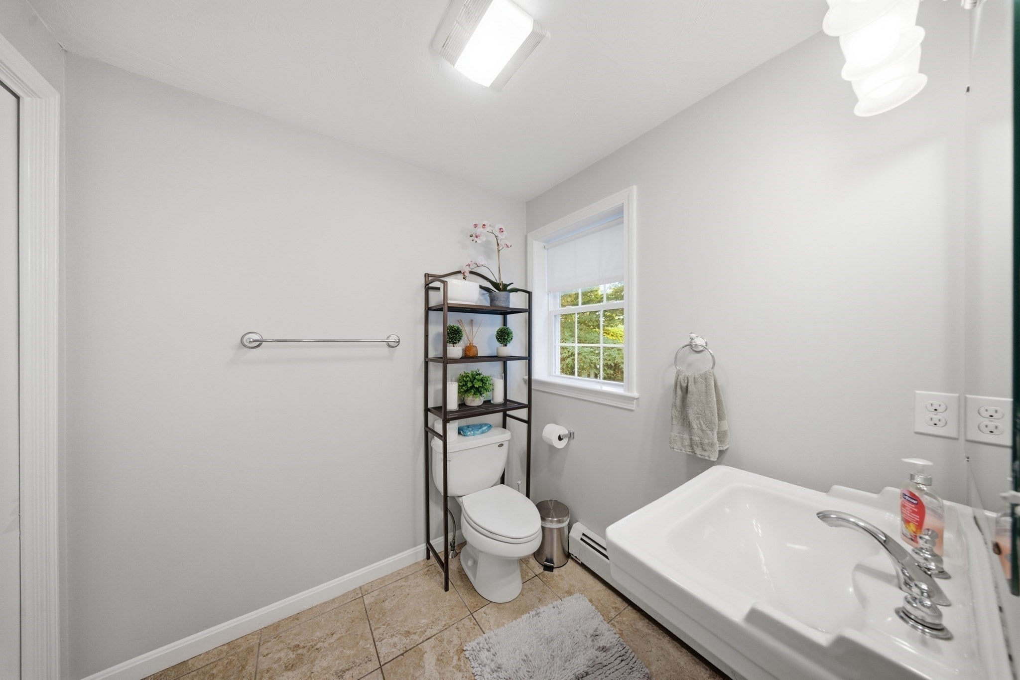 26 Vine St #26, Milford, MA, 26 Vine St #26, Milford, MA Photo #12