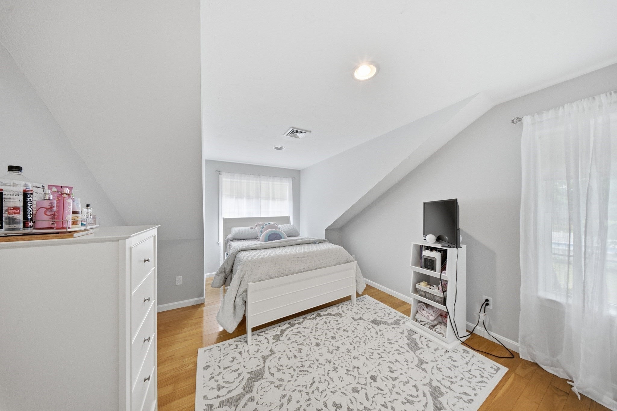 26 Vine St #26, Milford, MA, 26 Vine St #26, Milford, MA Photo #20