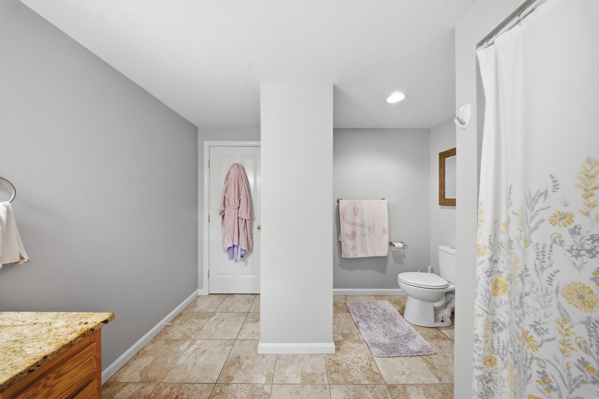 26 Vine St #26, Milford, MA, 26 Vine St #26, Milford, MA Photo #24