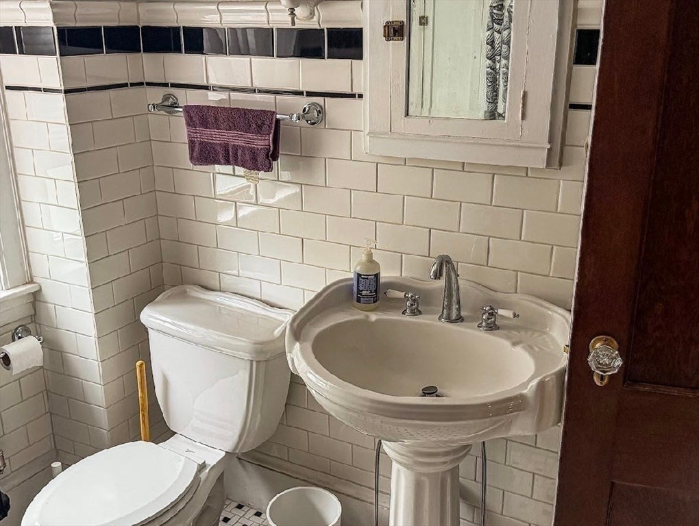 22 Bluff Ave, Fitchburg, MA Photo #35