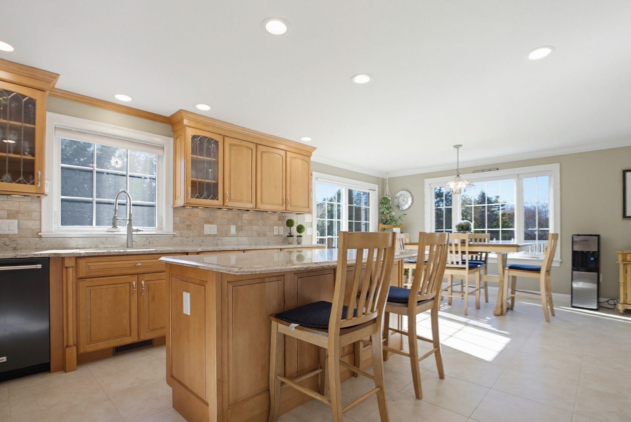 17 Stoneybrook Rd