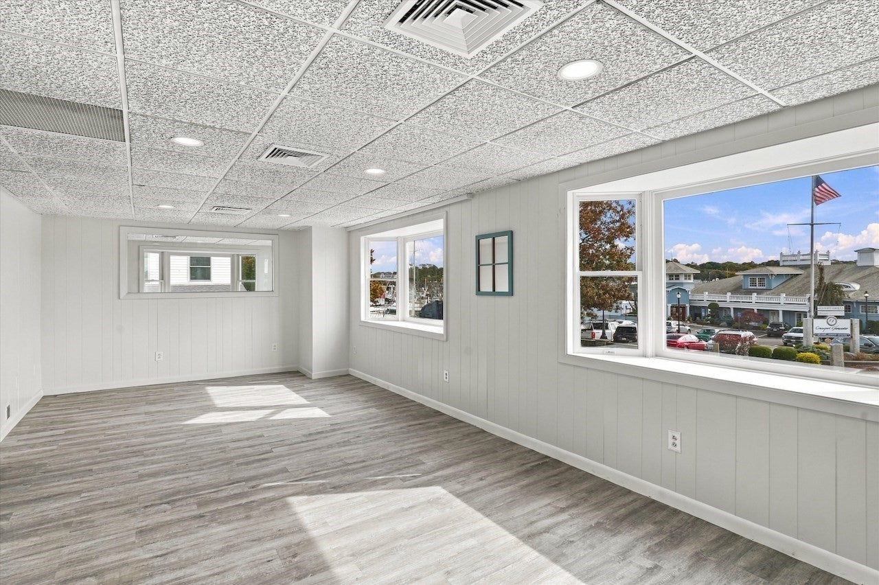 320 Main St, Gloucester, MA, 320 Main St, Gloucester, MA Photo #22
