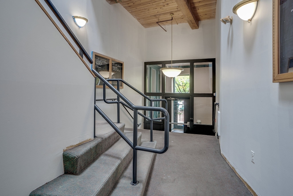 5 Market Square 206A