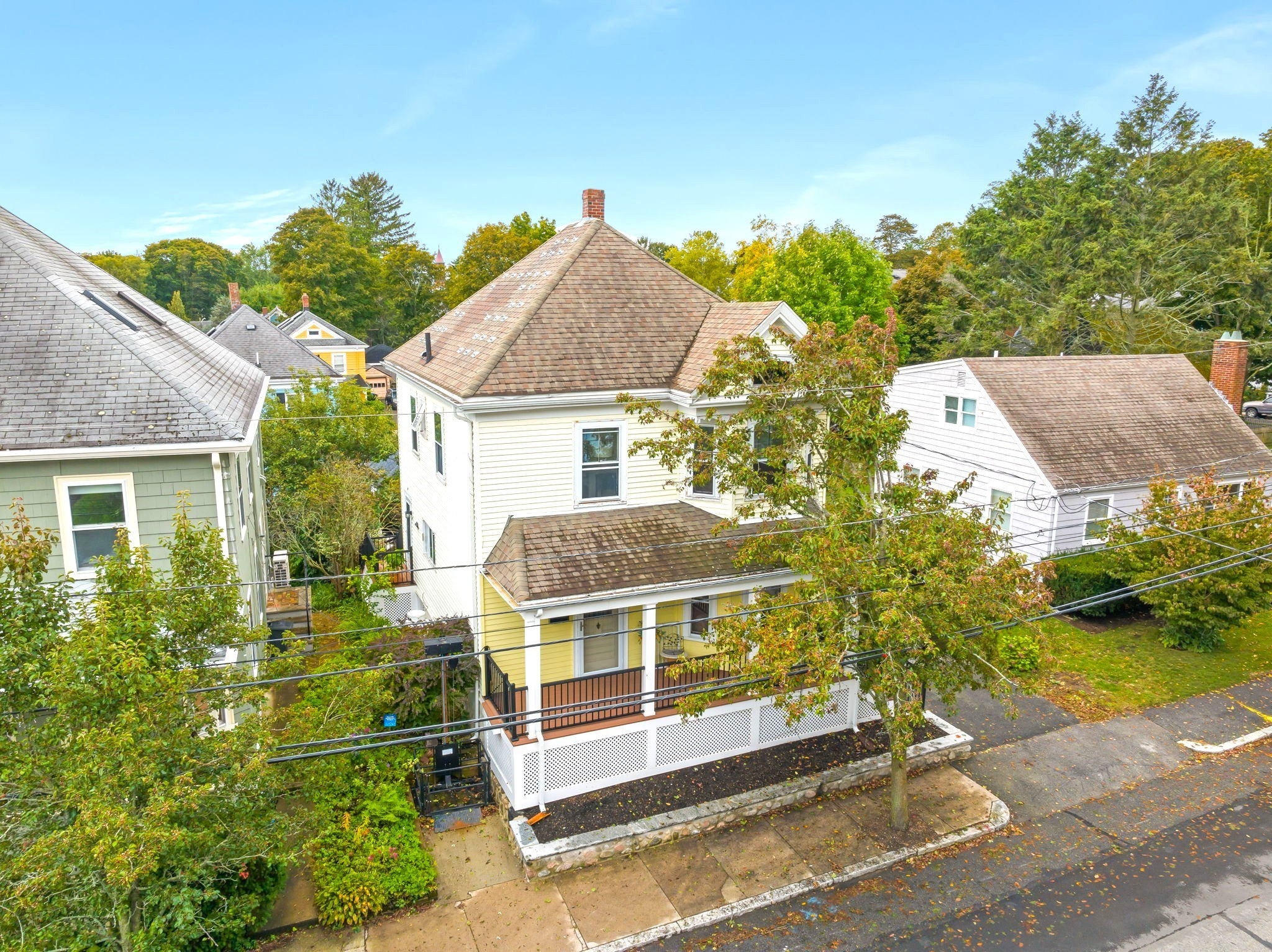 7 Bisson St