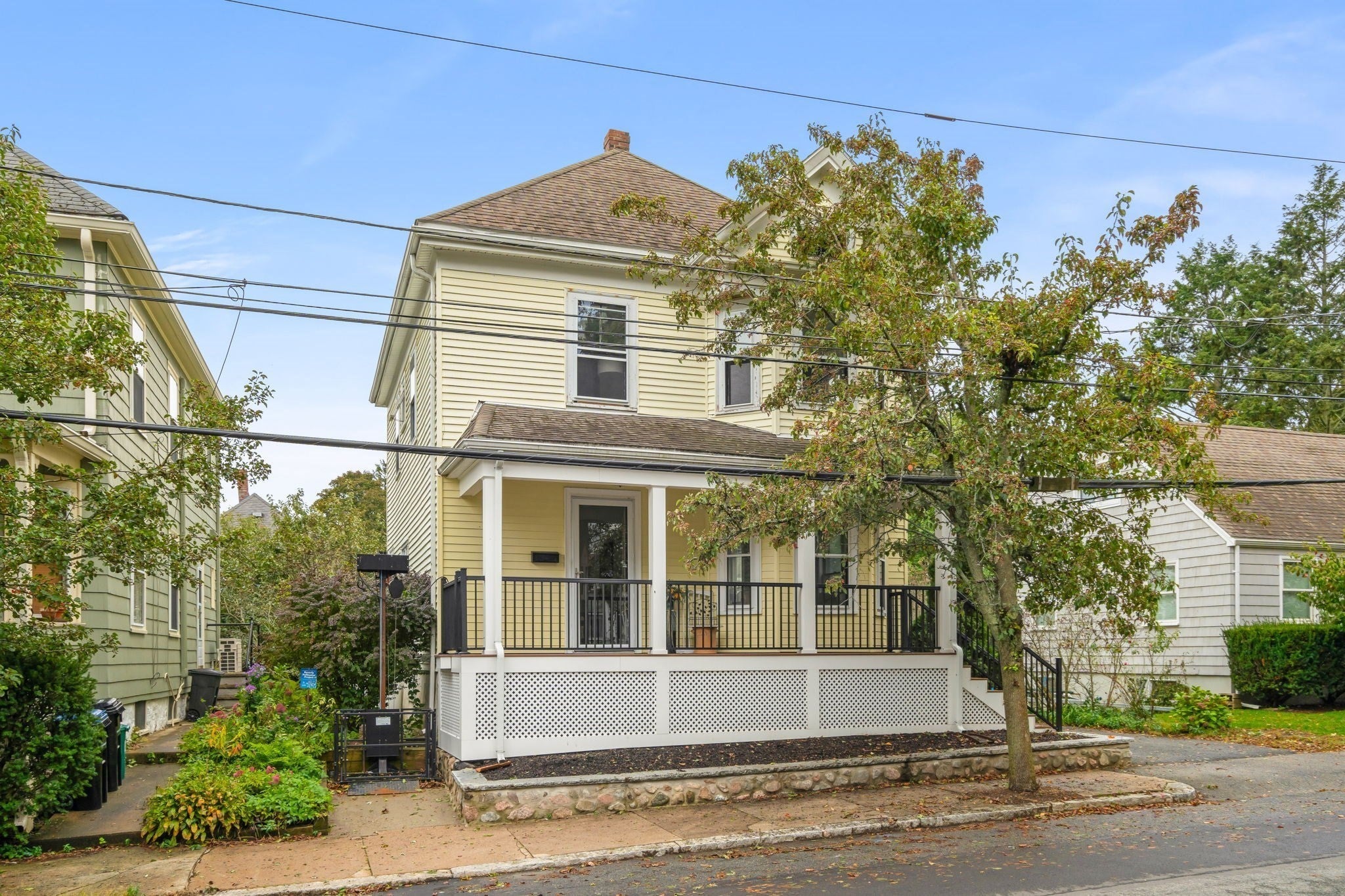 Photo of 7 Bisson St, Beverly, MA