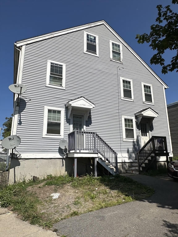 15 Ellington St.