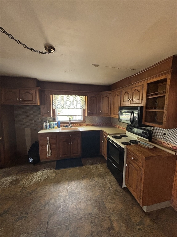 152 Dudley Road