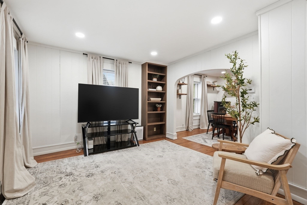 18 Blandford Hill Rd