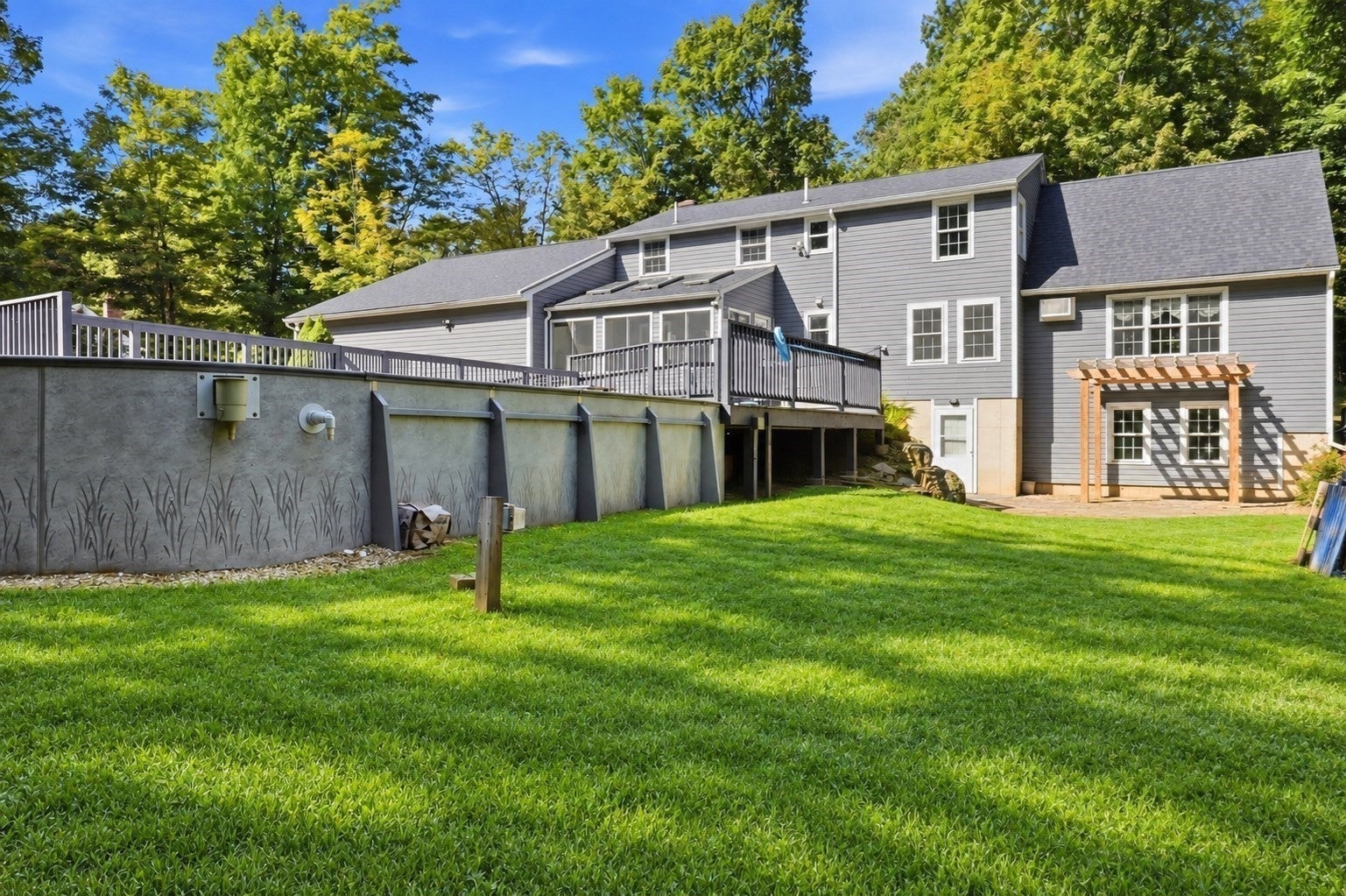 140 Town Farm Road