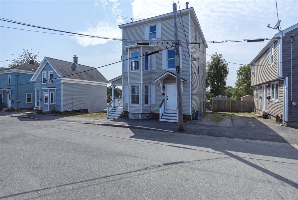 26 Millett St, Gloucester, MA, 26 Millett St, Gloucester, MA Photo #2