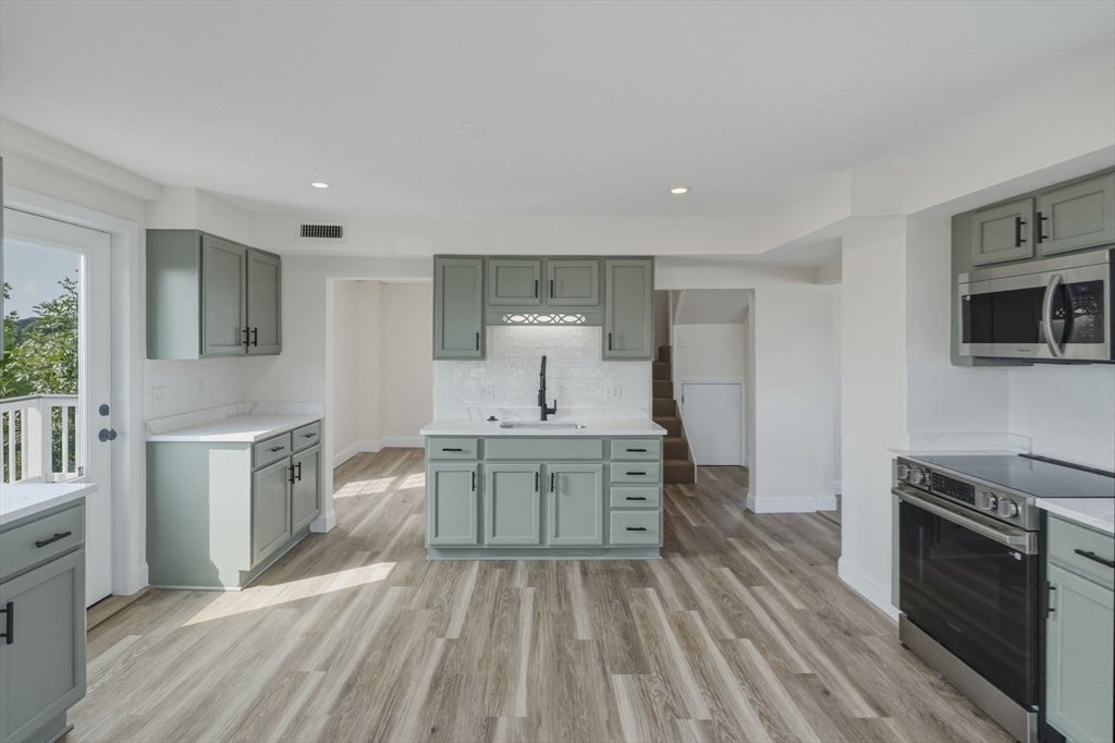 26 Millett St, Gloucester, MA, 26 Millett St, Gloucester, MA Photo #22