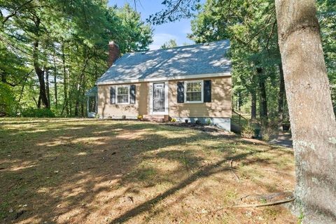 202 Plymouth St Pembroke MA 02359