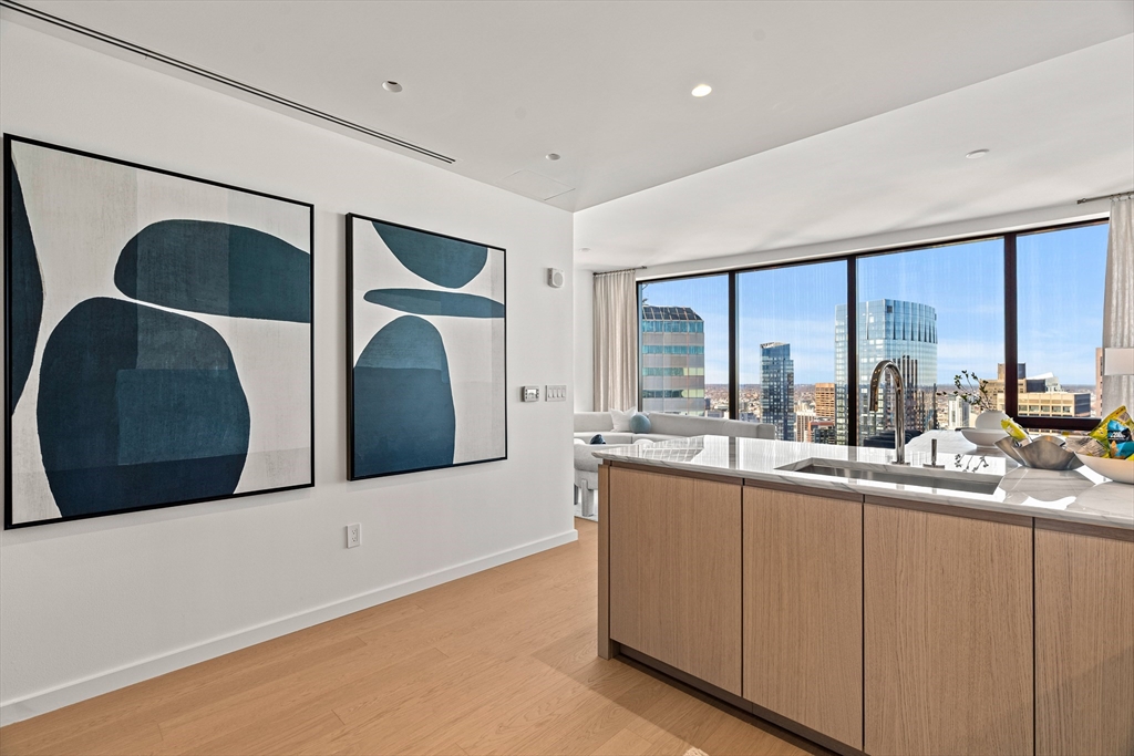 682 Atlantic Ave 44G