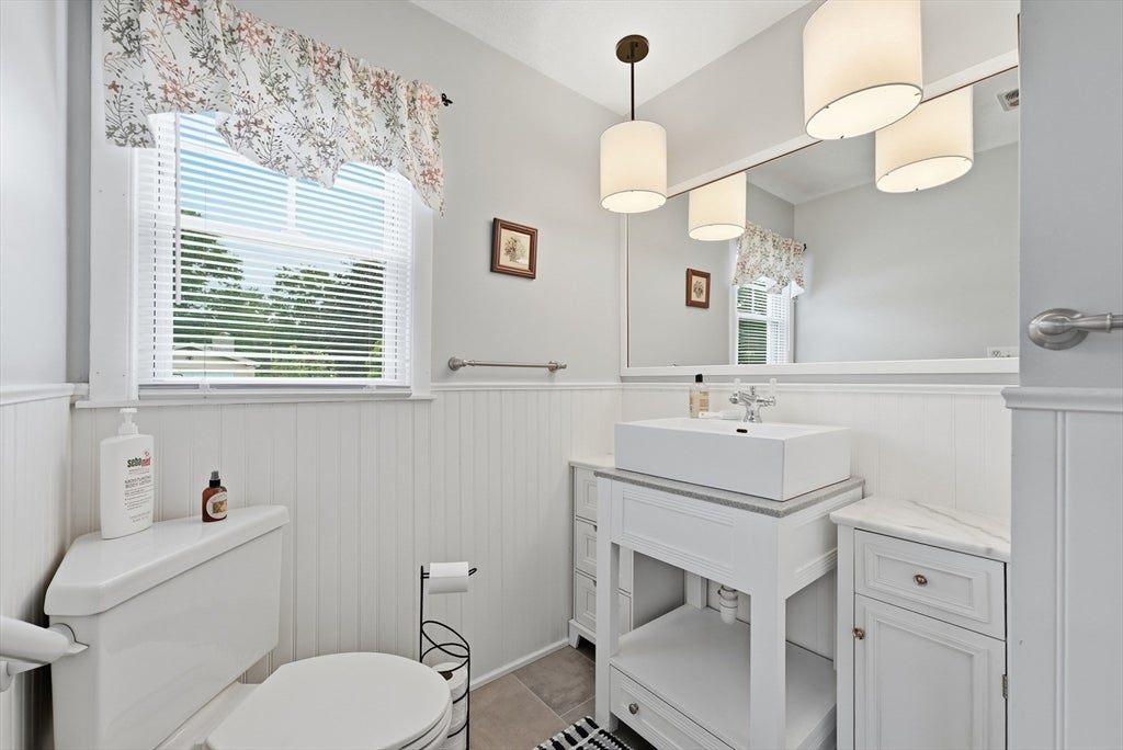 478 Western Ave, Westfield, MA Photo #26