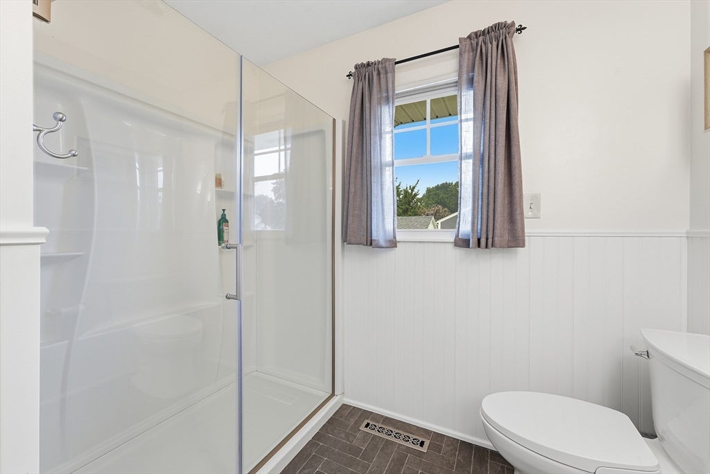 478 Western Ave, Westfield, MA Photo #34