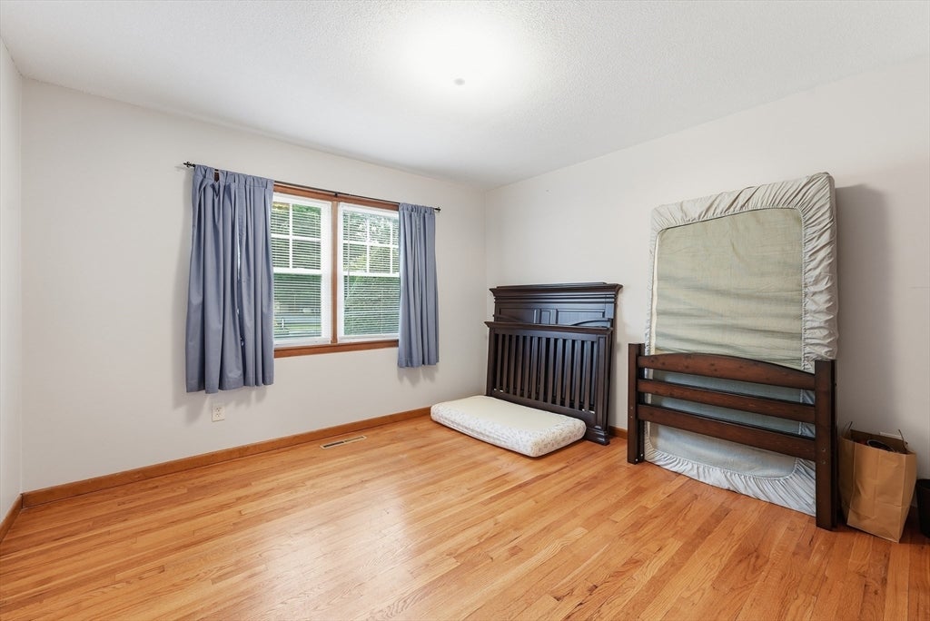 478 Western Ave, Westfield, MA Photo #31