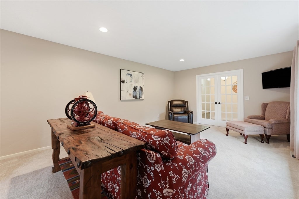 478 Western Ave, Westfield, MA Photo #19