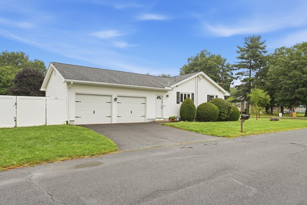 478 Western Ave, Westfield, MA Photo #6