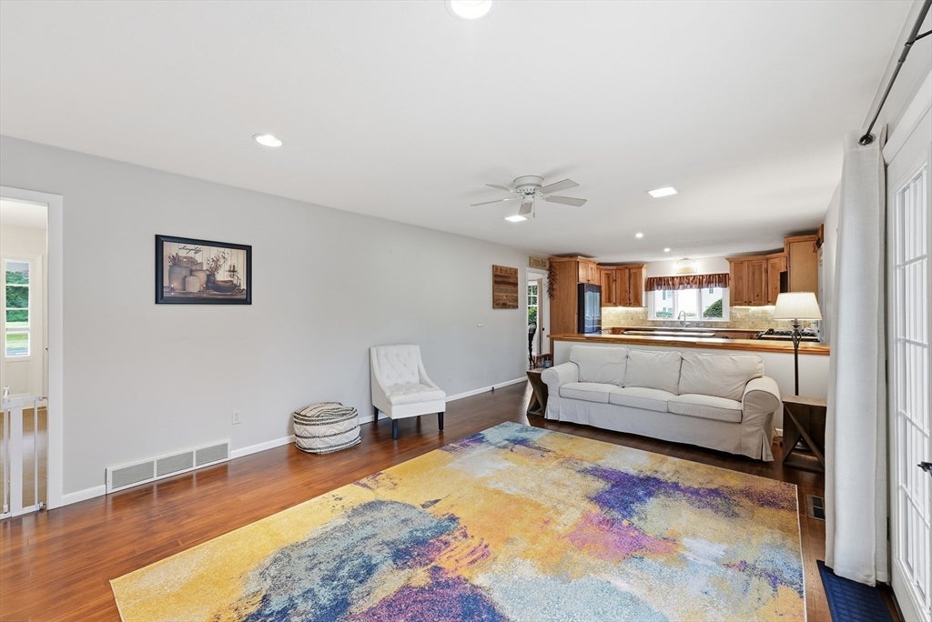 478 Western Ave, Westfield, MA Photo #15