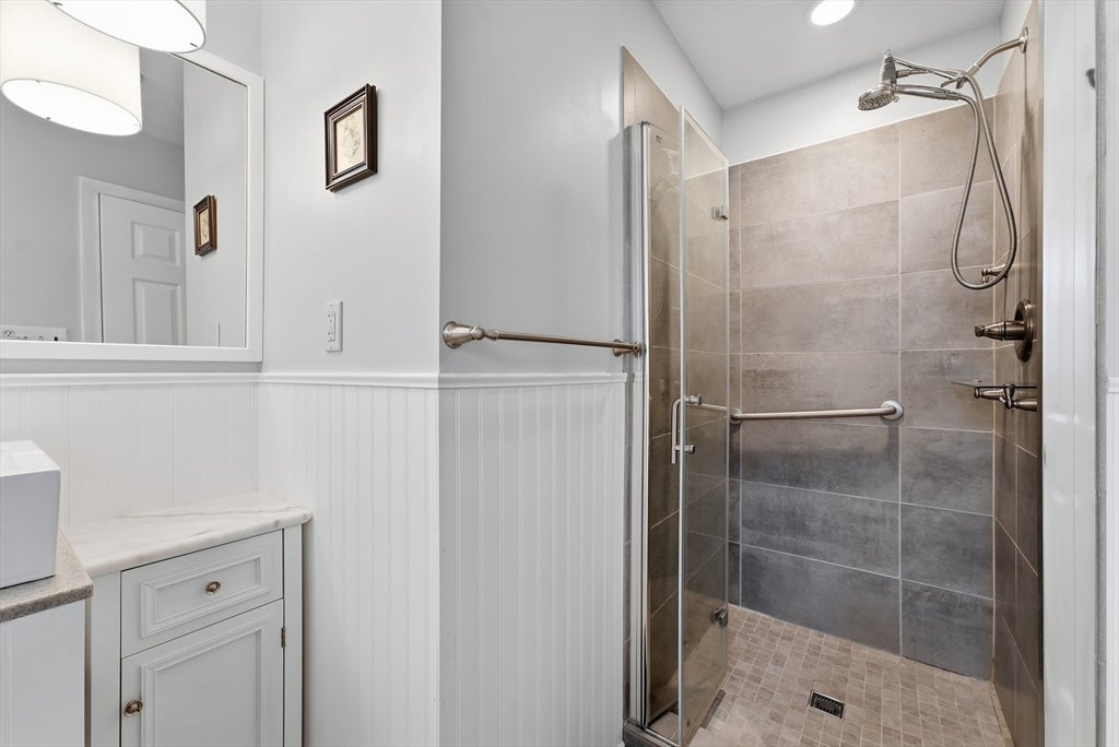 478 Western Ave, Westfield, MA Photo #25