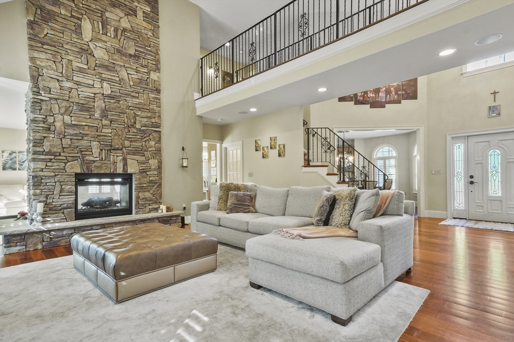112 Mill St
