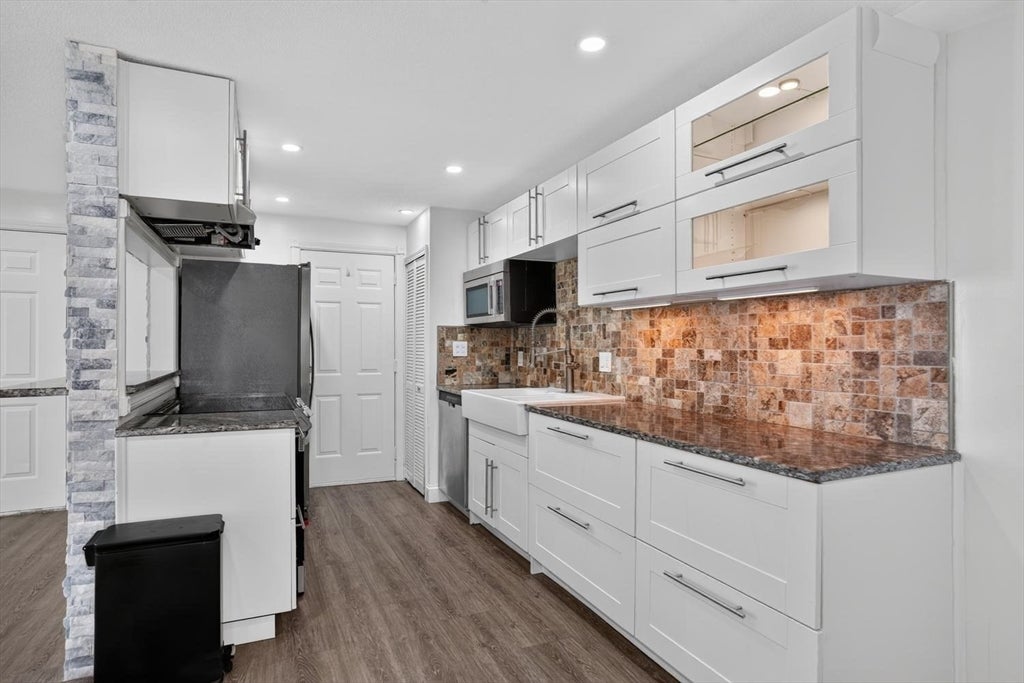 20 Walden Drive #15, Natick, MA, 20 Walden Drive #15, Natick, MA Photo #3