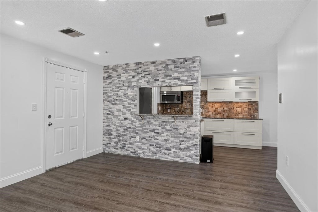 20 Walden Drive #15, Natick, MA, 20 Walden Drive #15, Natick, MA Photo #6