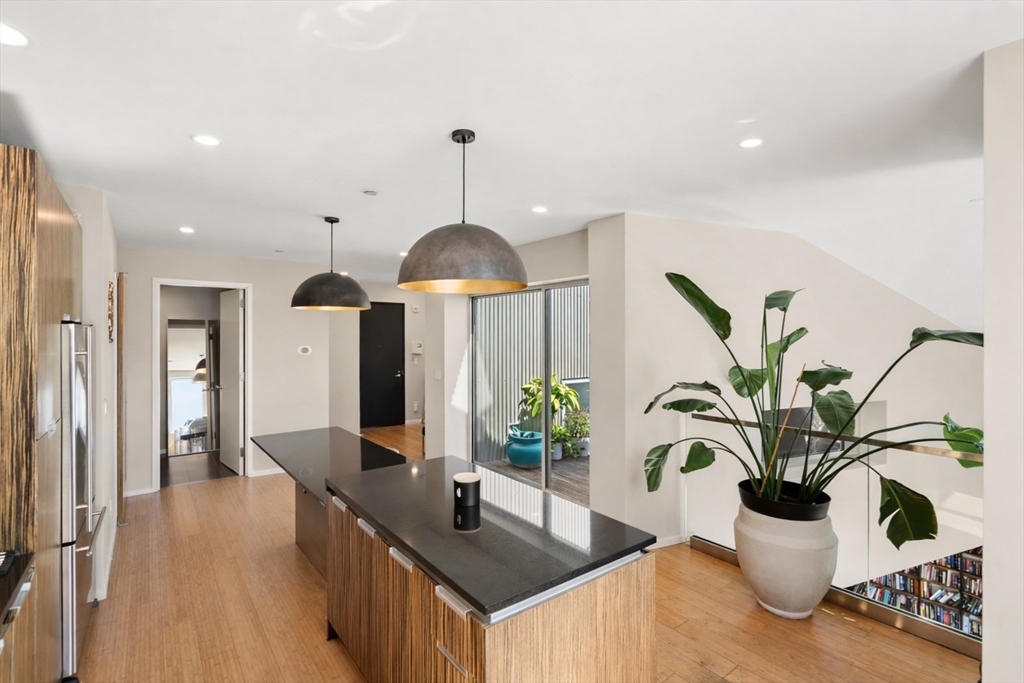 141 Dorchester Ave 910