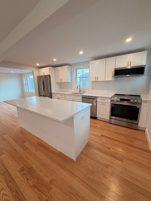 Click for 55 Mansfield ST #B, Gloucester, MA slideshow