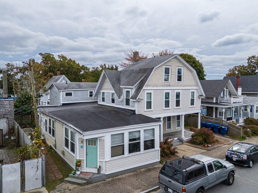 4-6 West Central Avenue