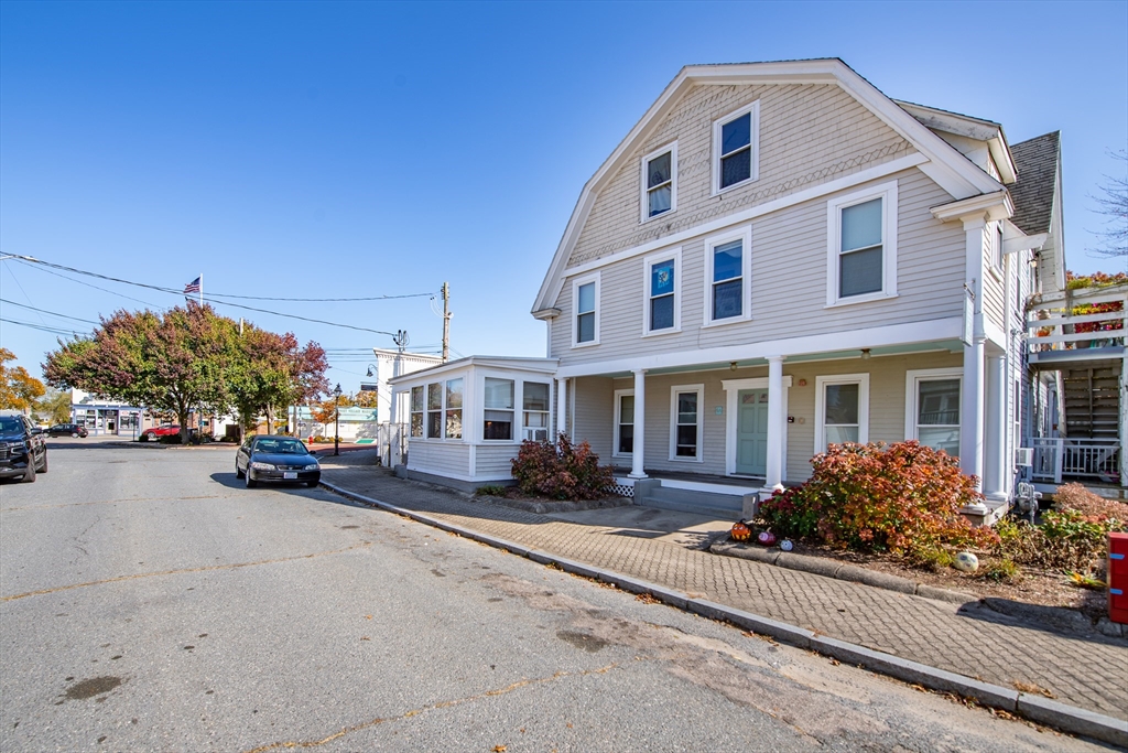 4-6 West Central Avenue