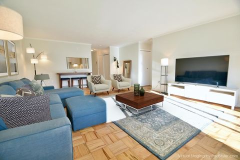8 Whittier Pl 15F Boston MA 02114