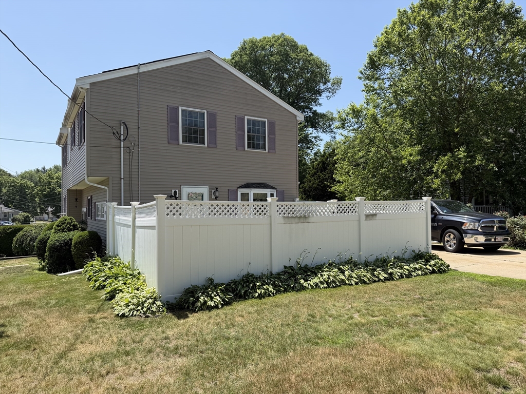 3 Walnut Knolls