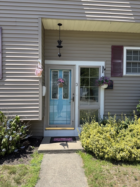 3 Walnut Knolls