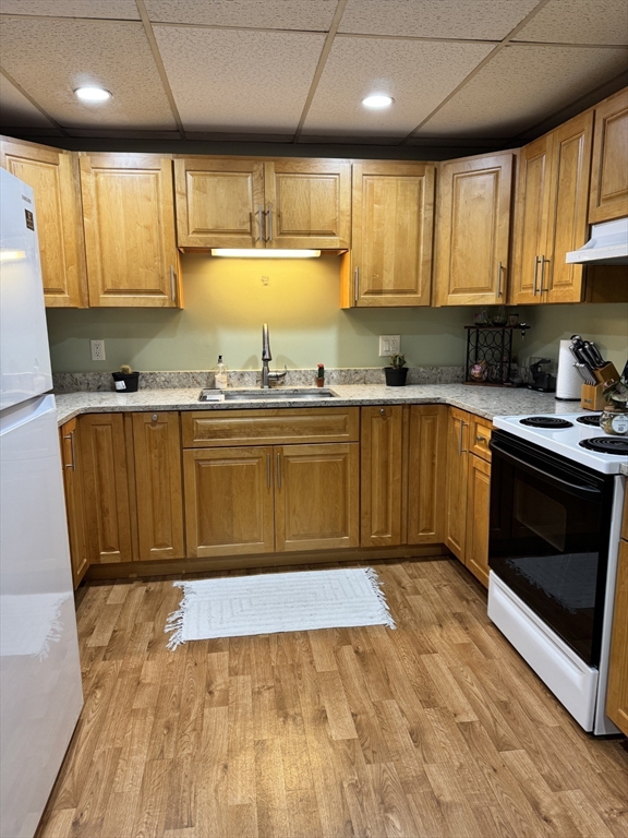 16 Richards Ave 106